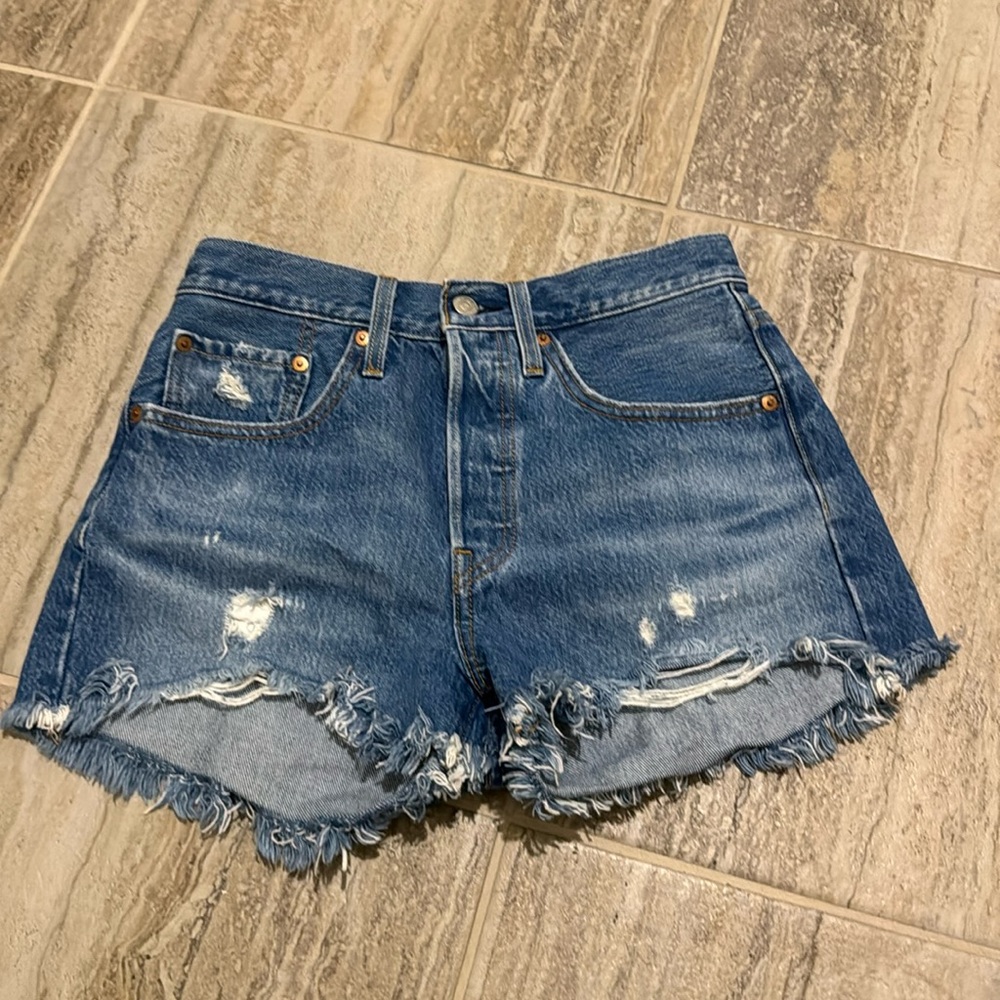Levi’s 501 Original Cutoff Denim Short Size 26